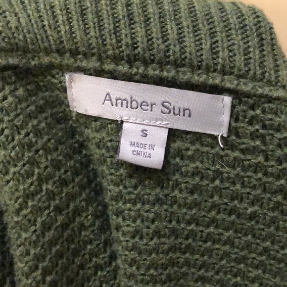 🌿Amber Sun Zippered wide collared long sleeved cardigan - Picture 8 of 12